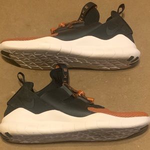 Nike Free RN CMTR 2018 Black / Dark Russet - Size 13